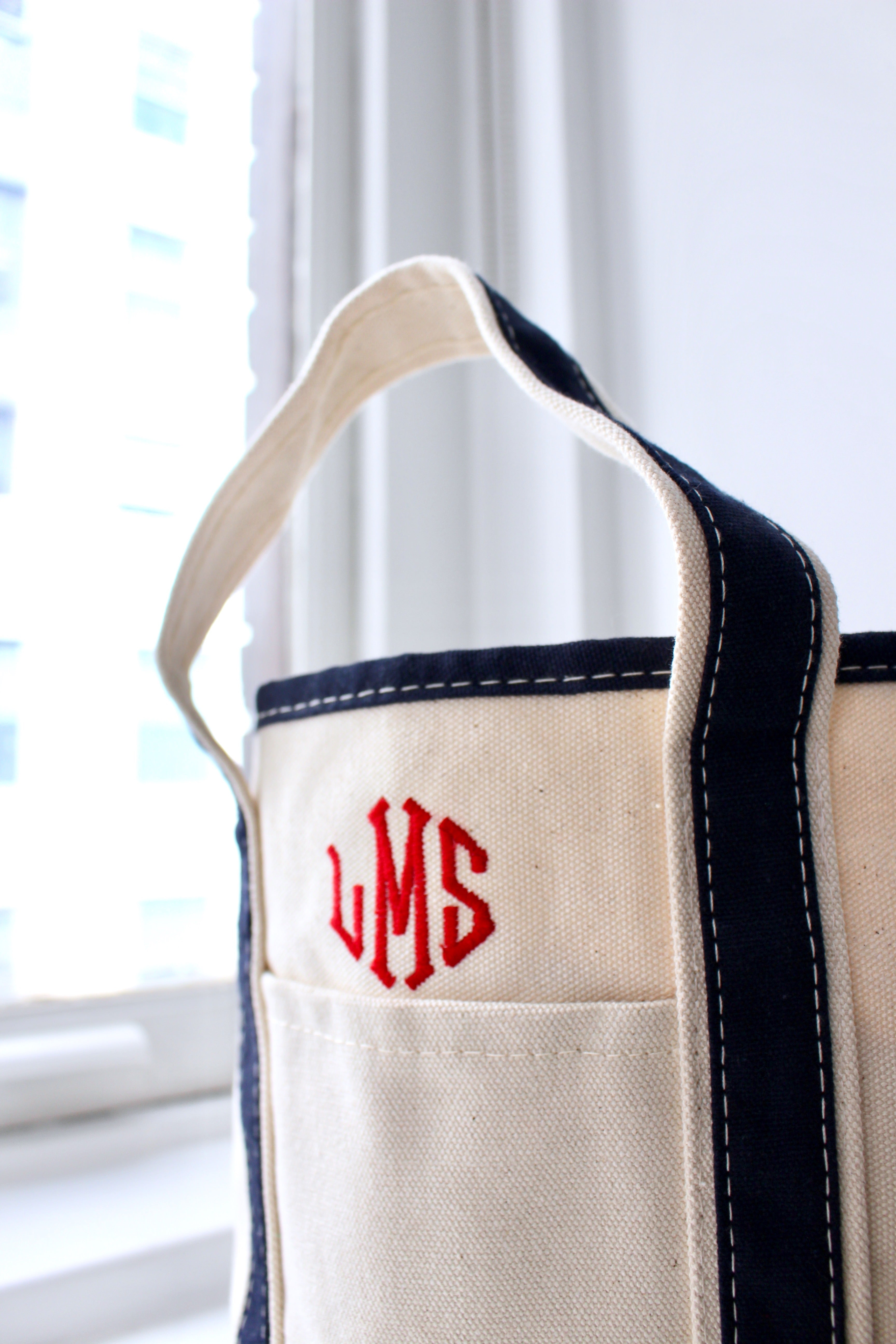 Large Boat Tote – The Monogrammer NYC